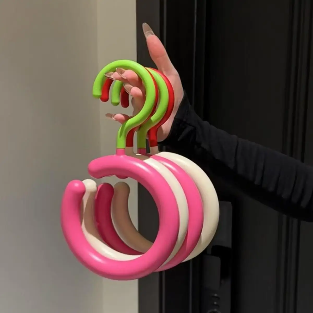2pcs Rotating Multi-Hook Closet Organizer Hanger - Image 4