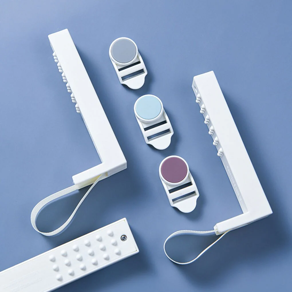 4pcs Adjustable Bed Sheet Clips - Image 2