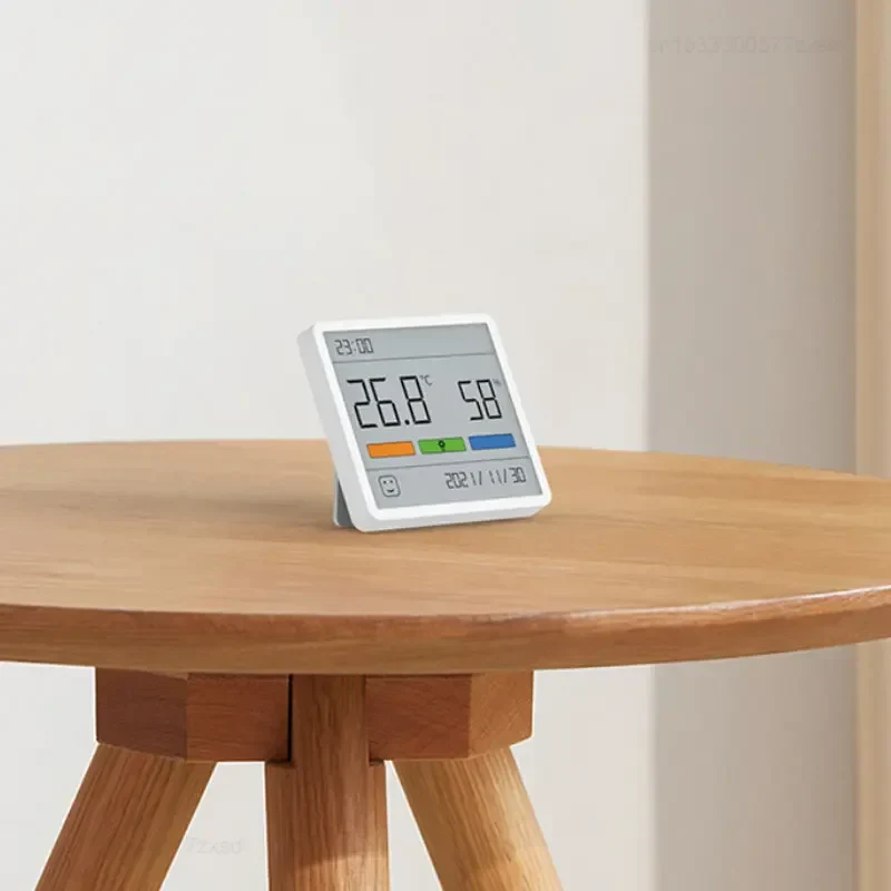 All-in-One Indoor Humidity Meter Clock Digital Thermometer - Image 4