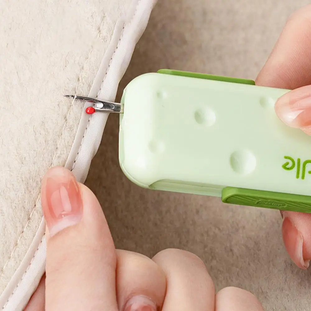All-in-One Sewing Needle Threader Tool - Image 7