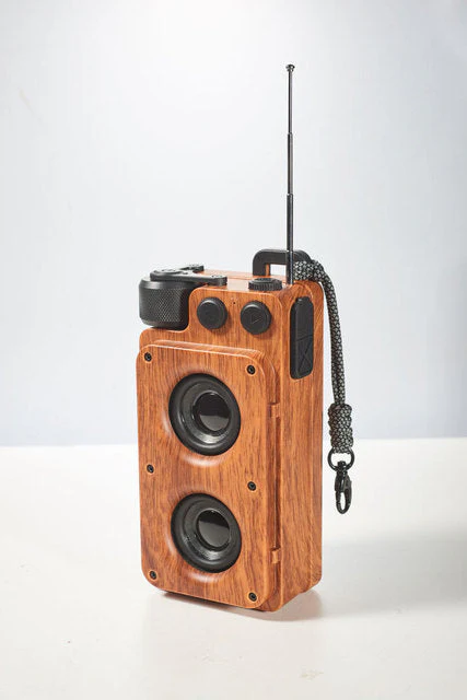 American Style Retro Bluetooth Radio Speaker - Image 9