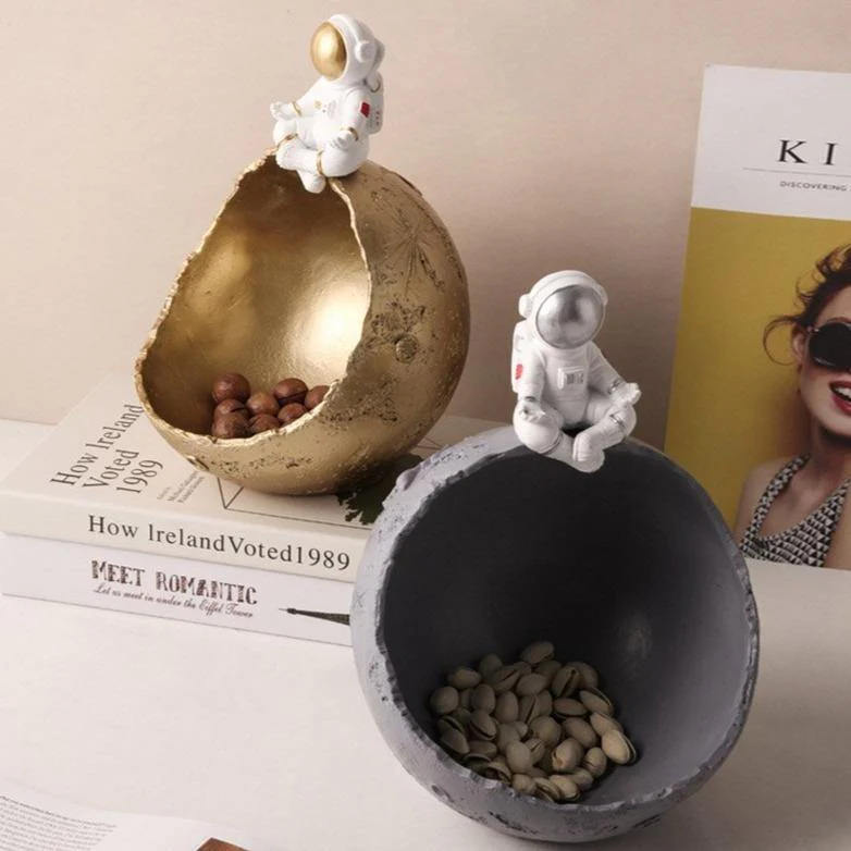 Astronaut Figurine Storage Box - Image 8