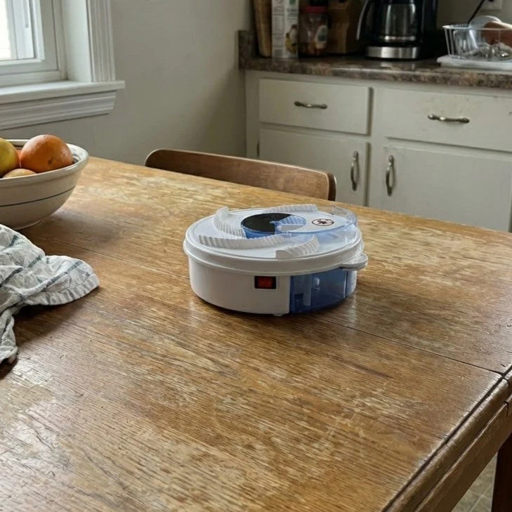 Automatic Rechargeable Insect Flycatcher