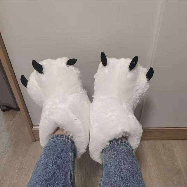 Bear Claw Winter Furry Slippers - Image 2