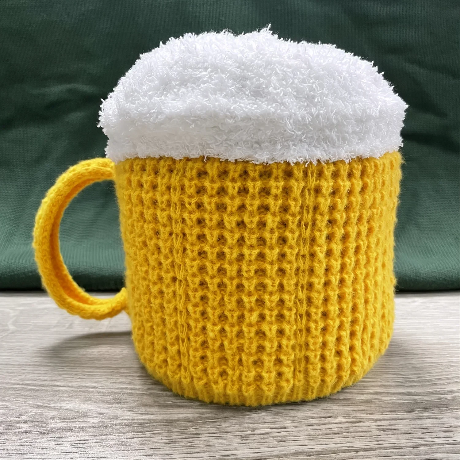 Beer Mug-Inspired Creative Knitted Hat - Image 4