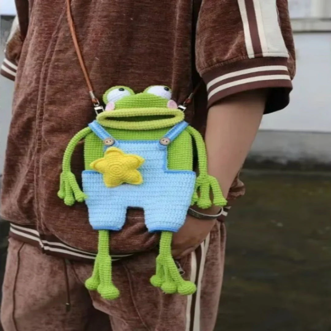 Big Lips Frog Knitted Bag - Image 3