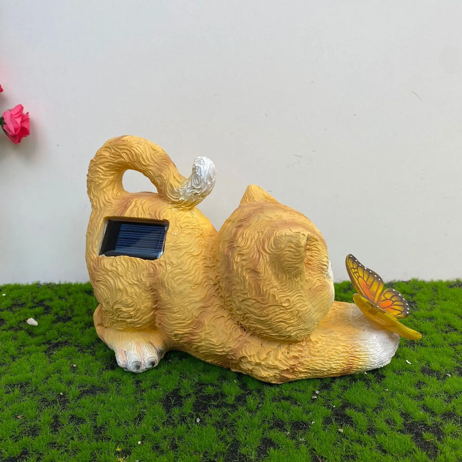 Butterfly Catcher Cat Resin Decorative Lamp - Image 6