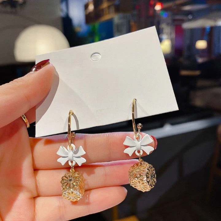 Classy Modern City Rose Zircon Earring - Image 5