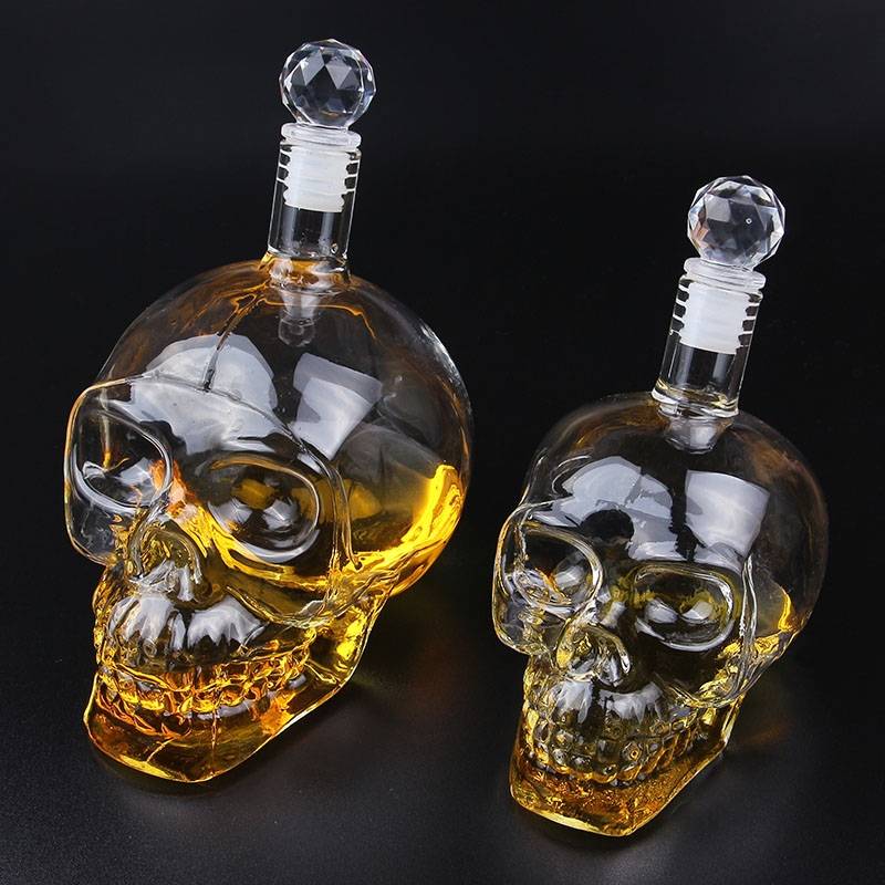 Creative Crystal Skull Bottle Decanter - Image 6