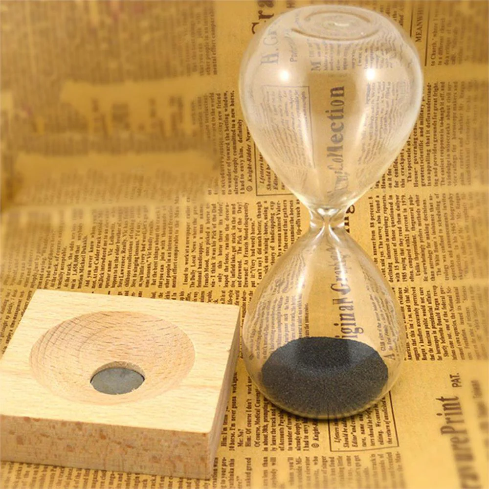 Creative Magnetic Sand Hourglass - Image 3