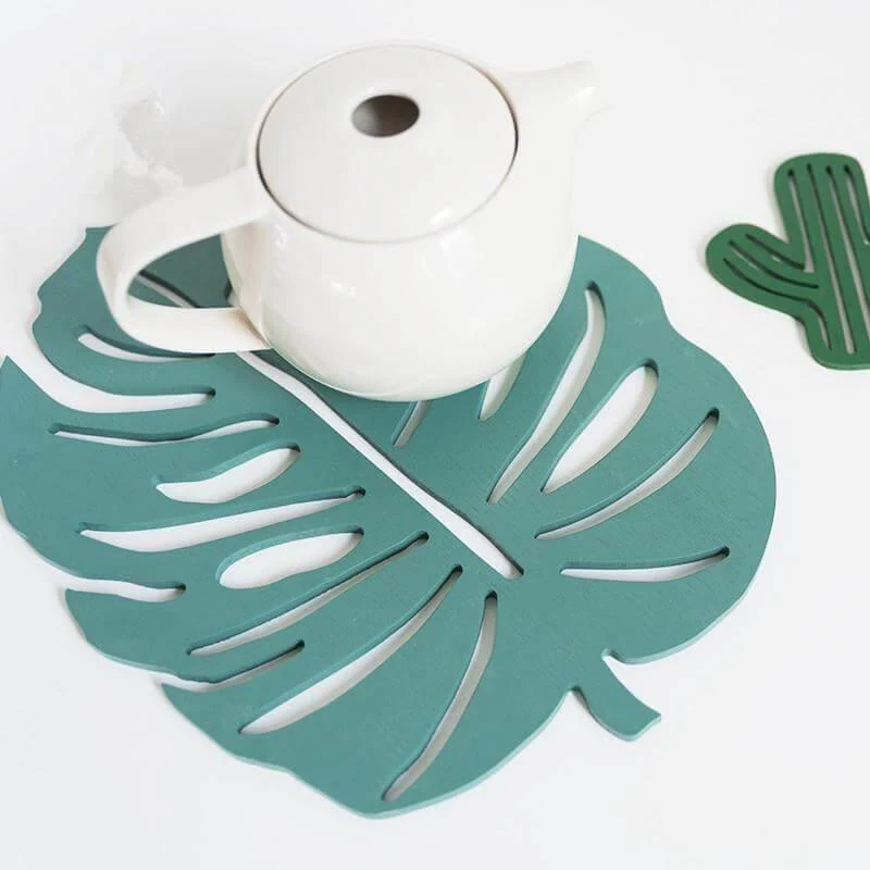 Creative Nordic Style Green Leaf Shape Wood Placemats - Image 3