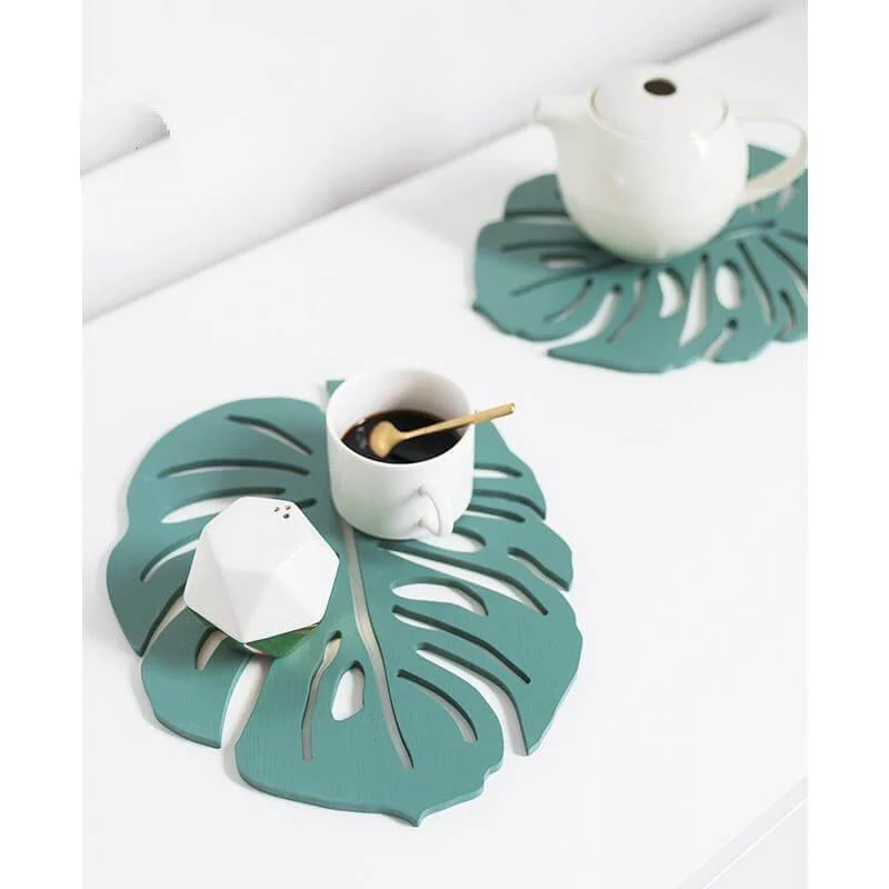 Creative Nordic Style Green Leaf Shape Wood Placemats - Image 4