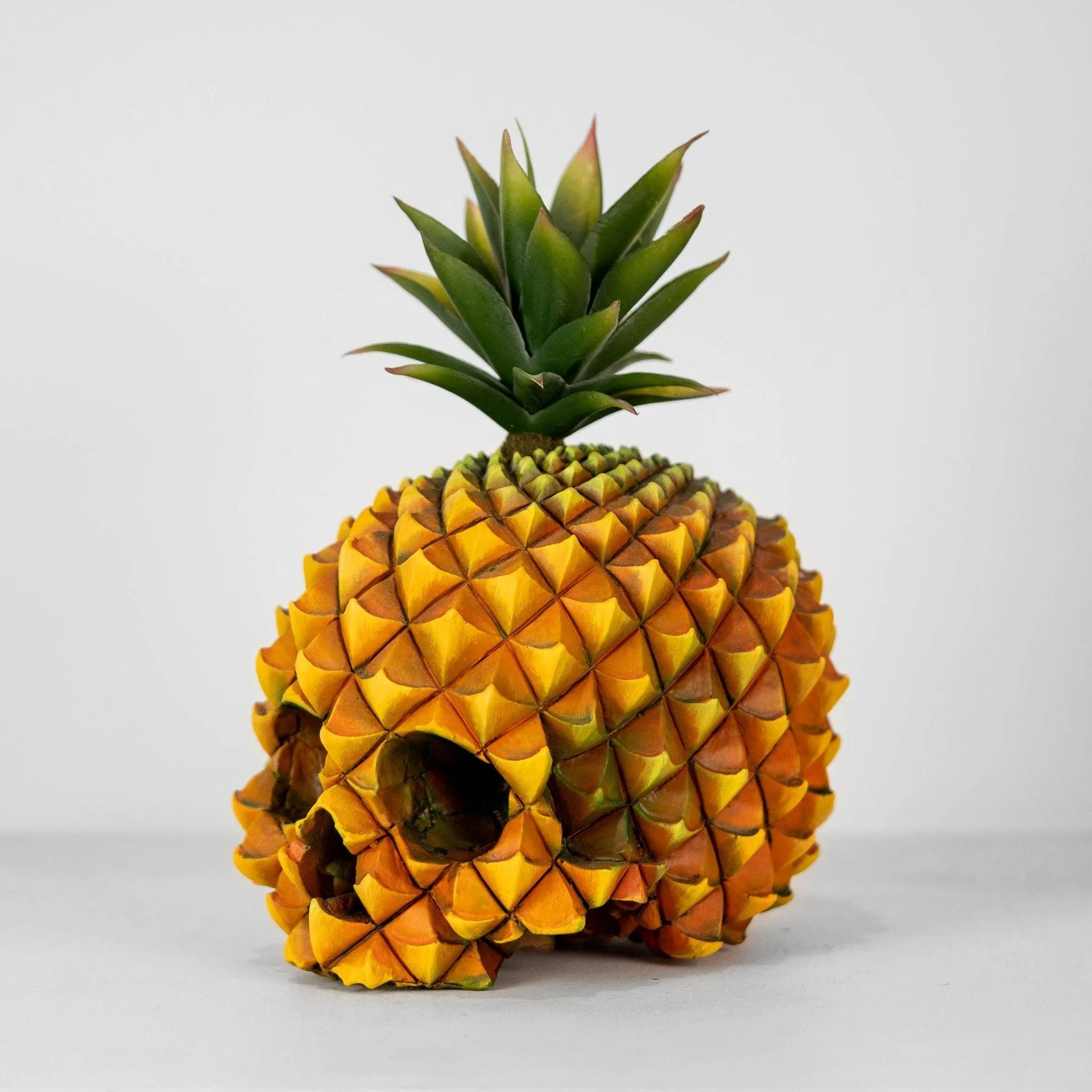 Creative Resin Gothic Pineapple Skull Statue - Image 7