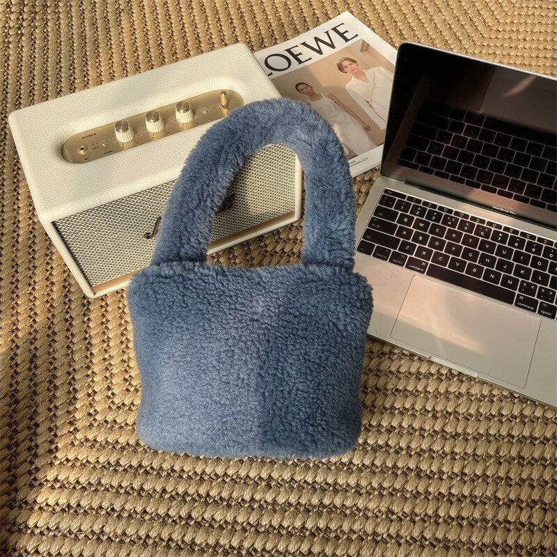 Cuddly Plush Mini Bucket Bag - Image 10