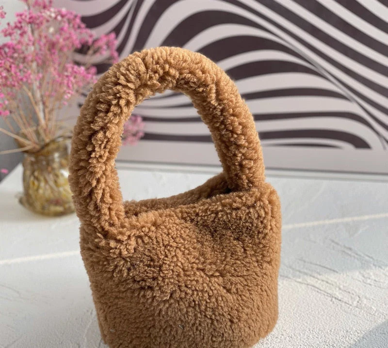 Cuddly Plush Mini Bucket Bag - Image 6