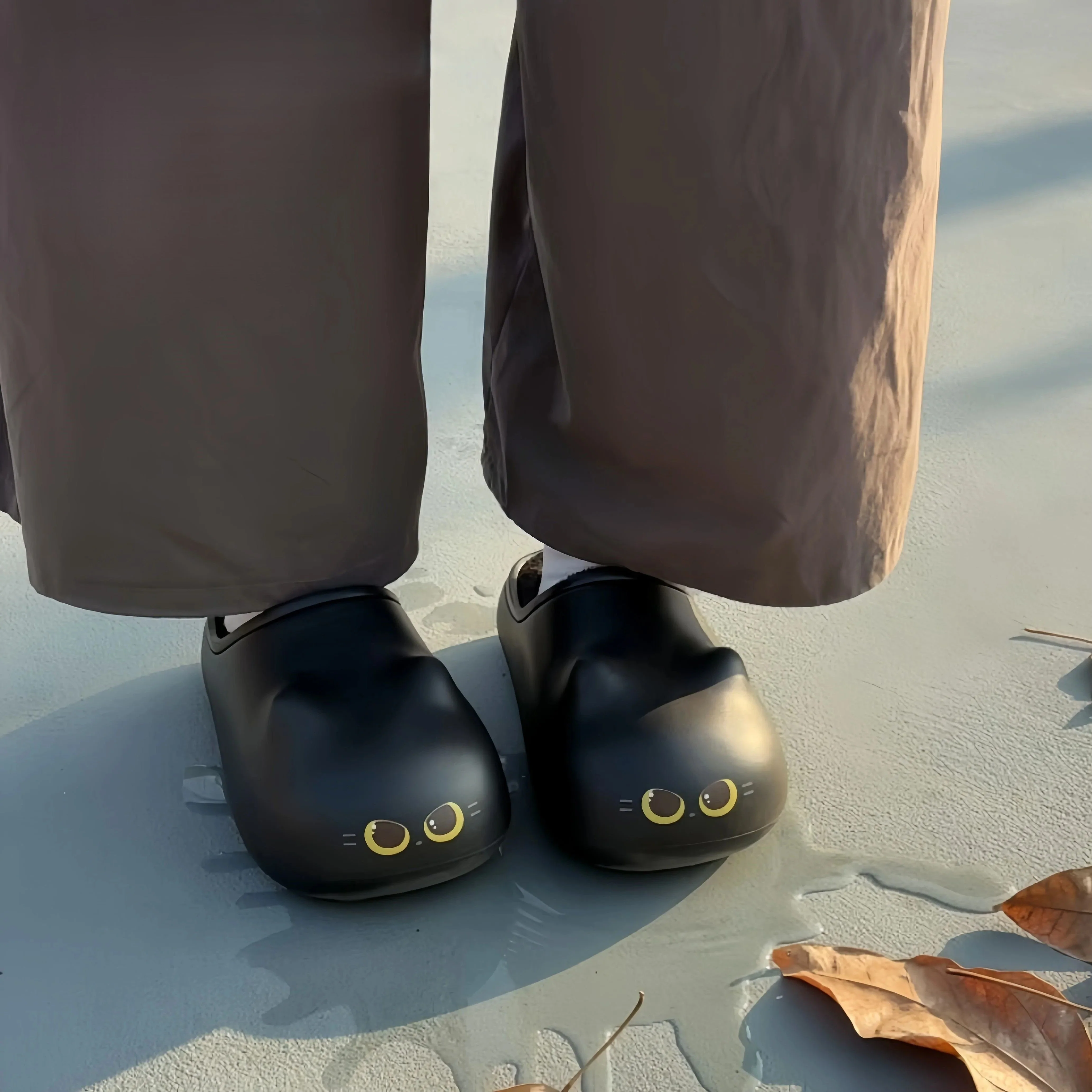 Cute Cat Paw Comfy Warm Slippers - Image 2