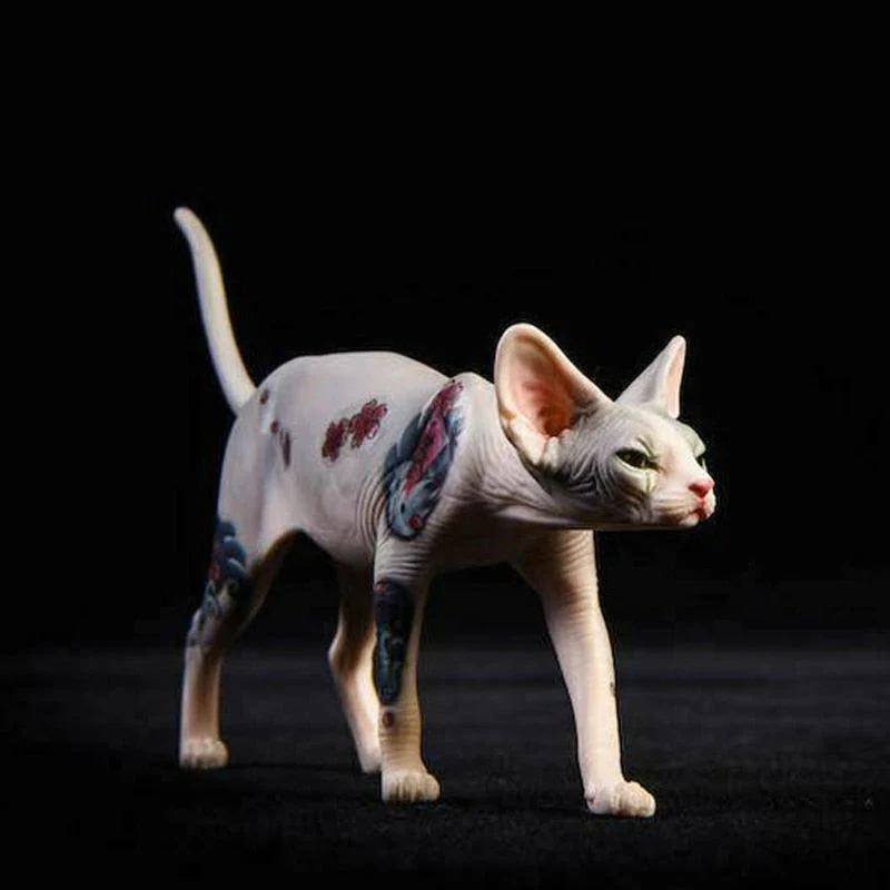 Decorative Tattooed Hairless Cat Figurine - Image 6