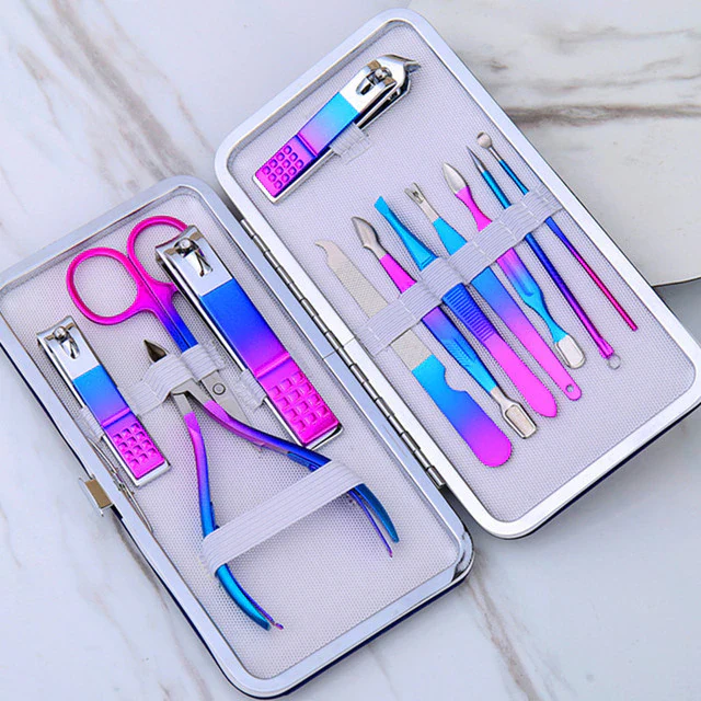 Deluxe Detail Stainless Steel Manicure Tool Set - Image 5
