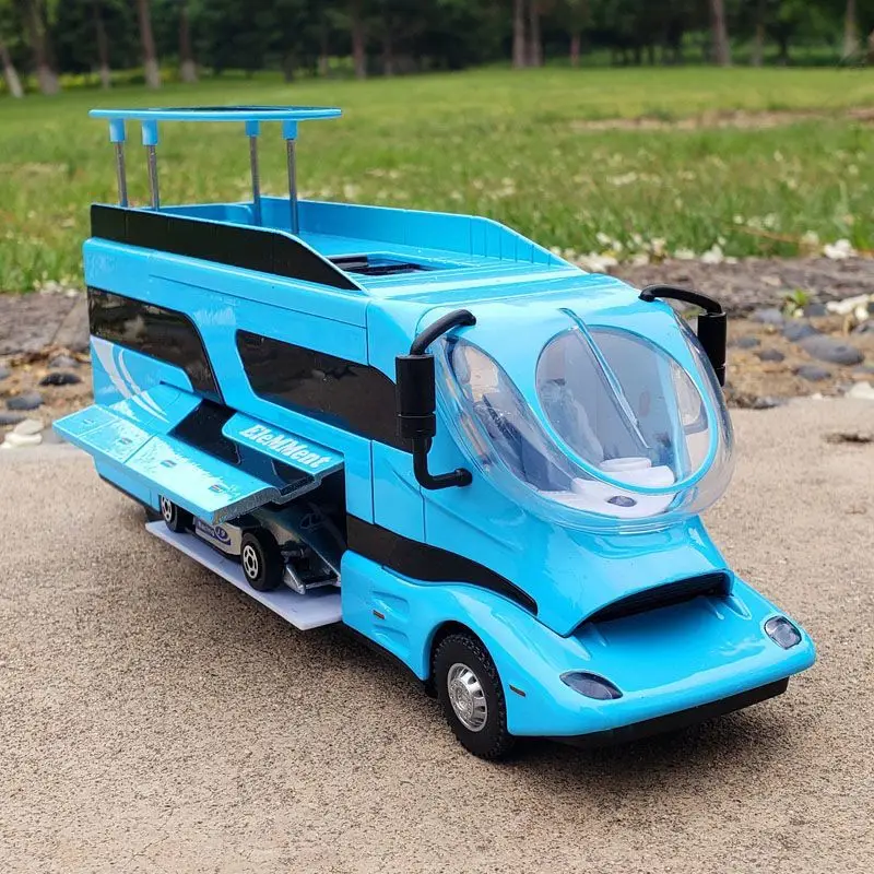 Deluxe RV Metal Camper Van Model Toy - Image 4