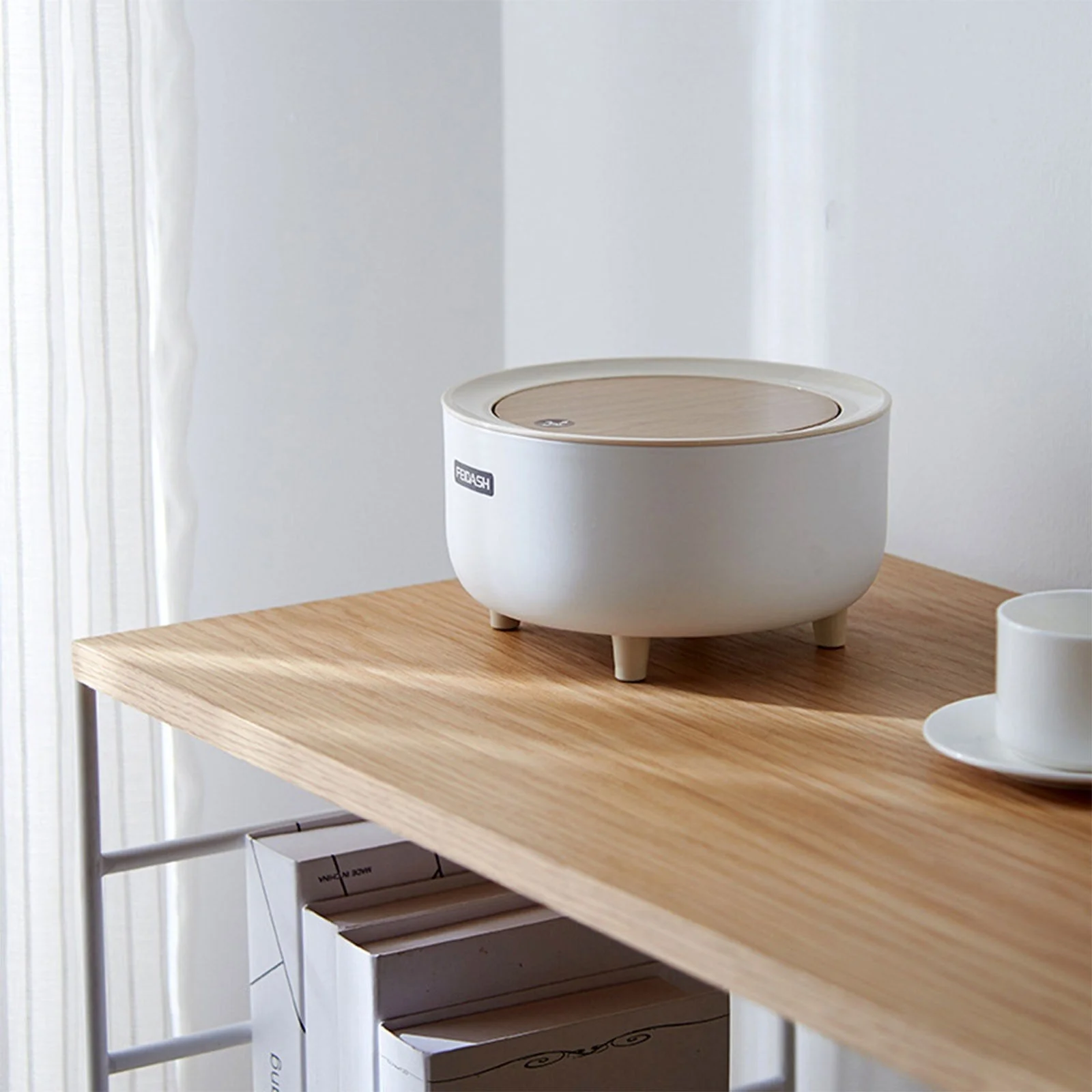 Desktop Elegant Mini Non-Slip Trash Can - Image 3