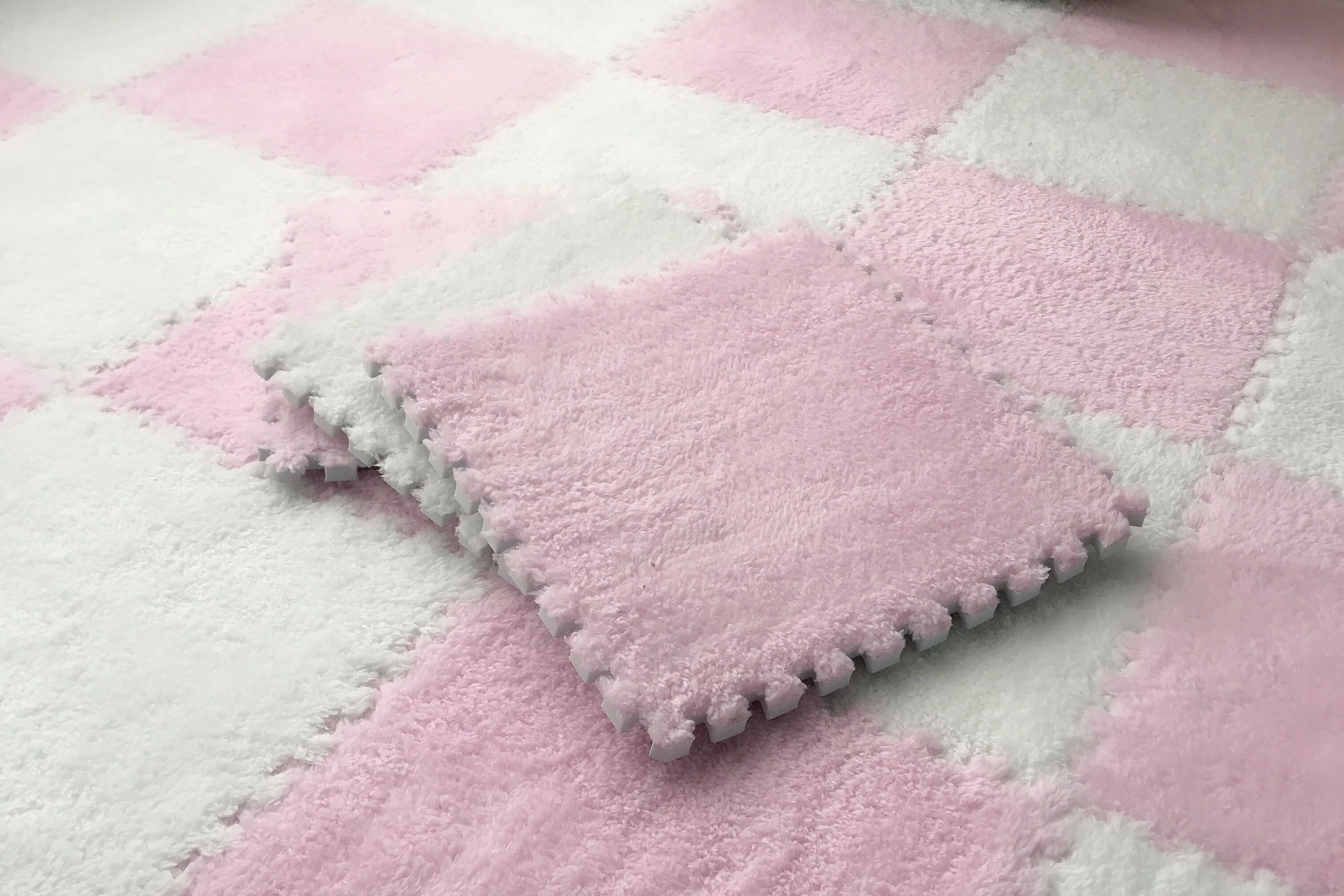 DIY Winter Plush Puzzle Mat - Image 17