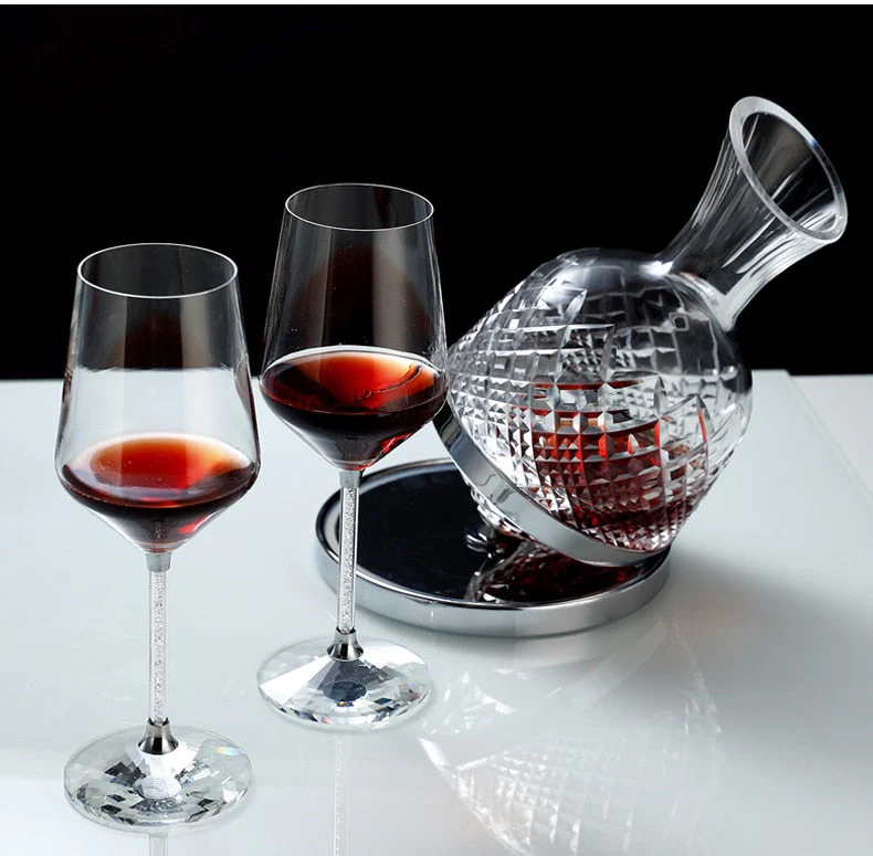 Elegant Crystal Spinning Glass Wine Decanter - Image 7
