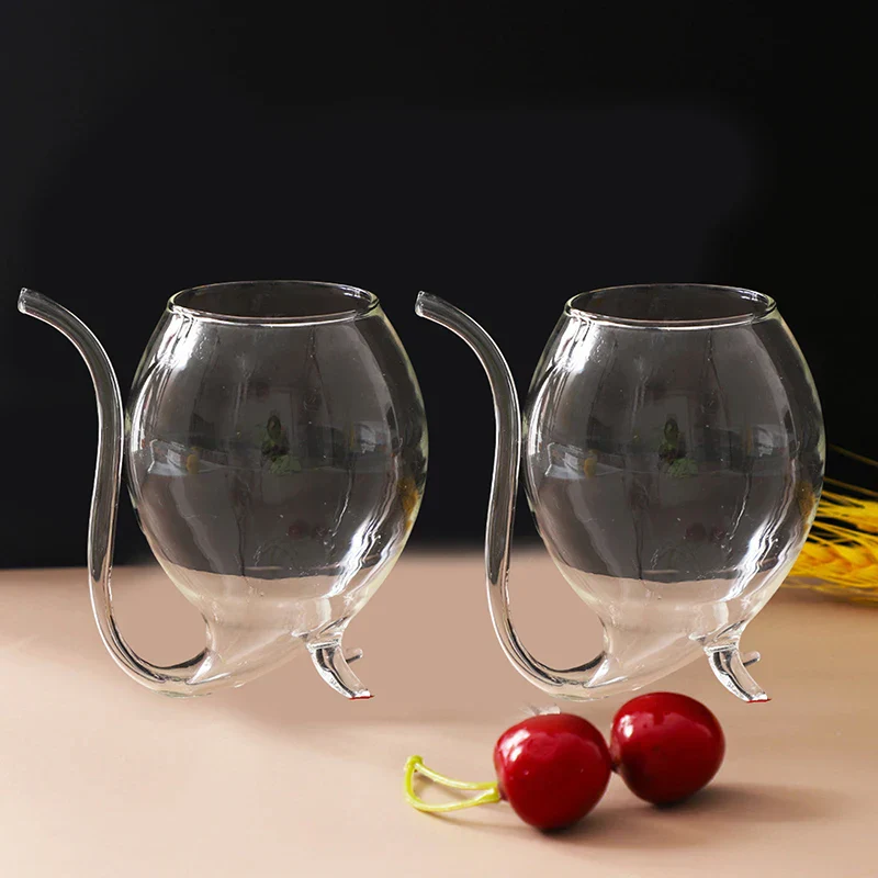 Elegant Curved Art-Inspired Cocktail Glass - Image 5