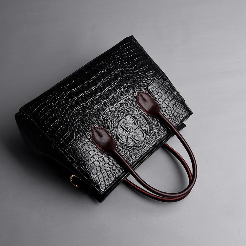 Elegant European Style Crocodile Pattern Women Bag - Image 2
