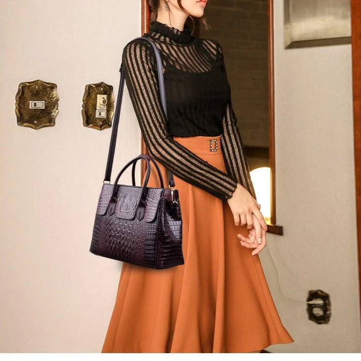 Elegant European Style Crocodile Pattern Women Bag - Image 4