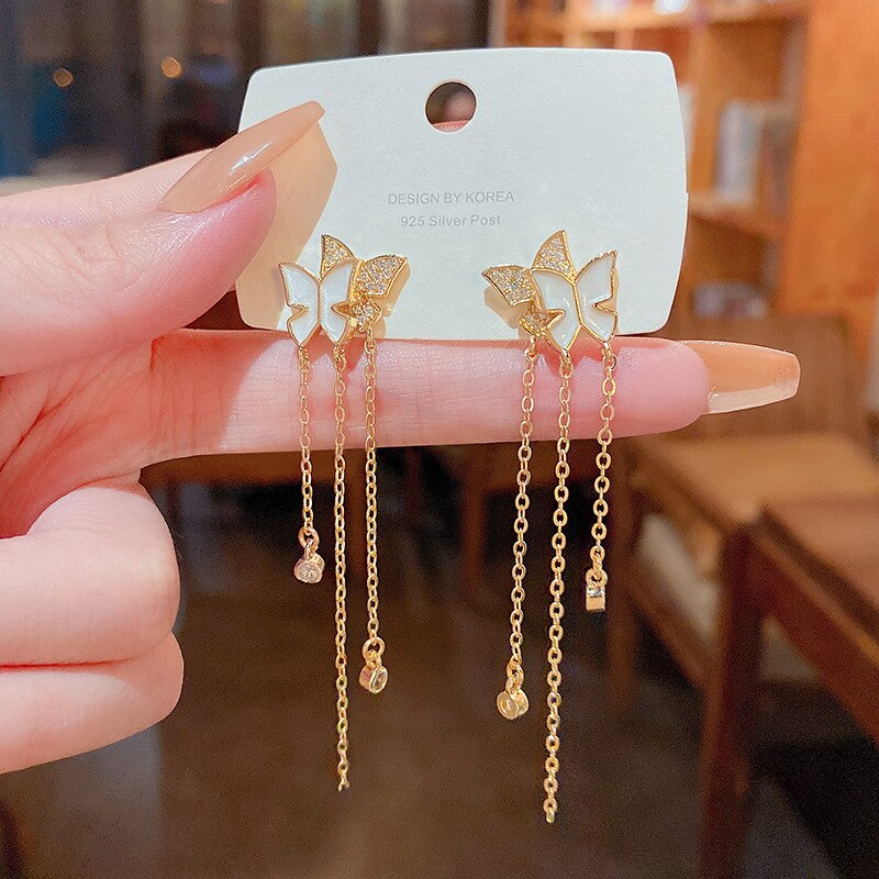 Elegant Flower Long Chain Earrings - Image 4