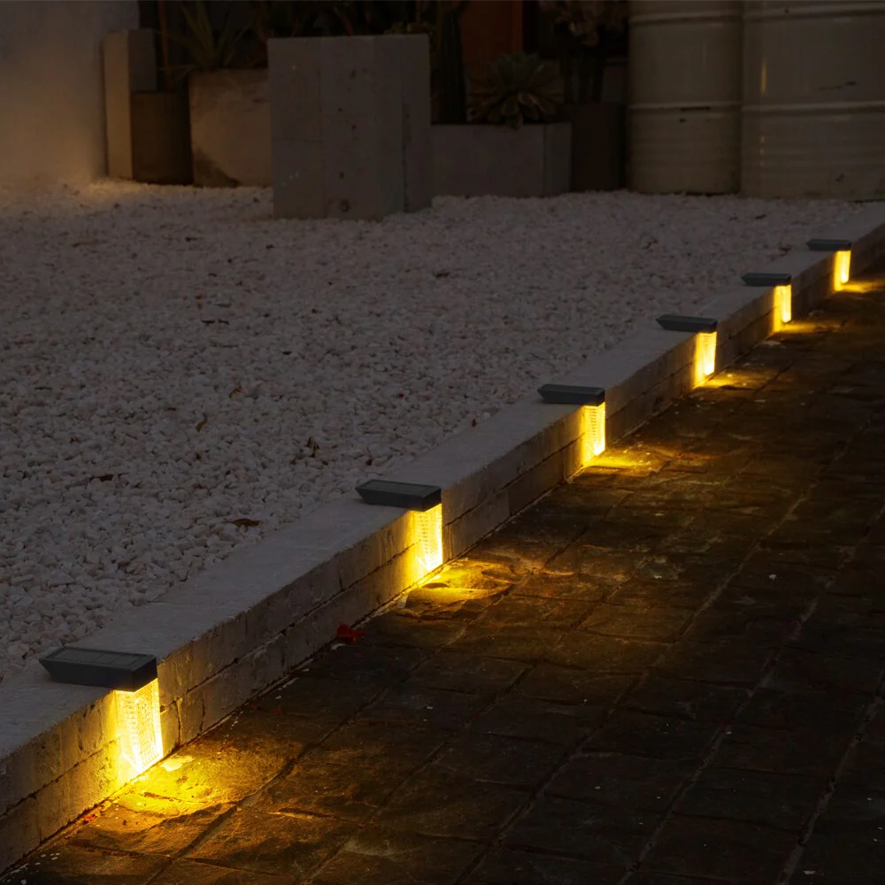 Elegant LED Garden Lamp - Image 2