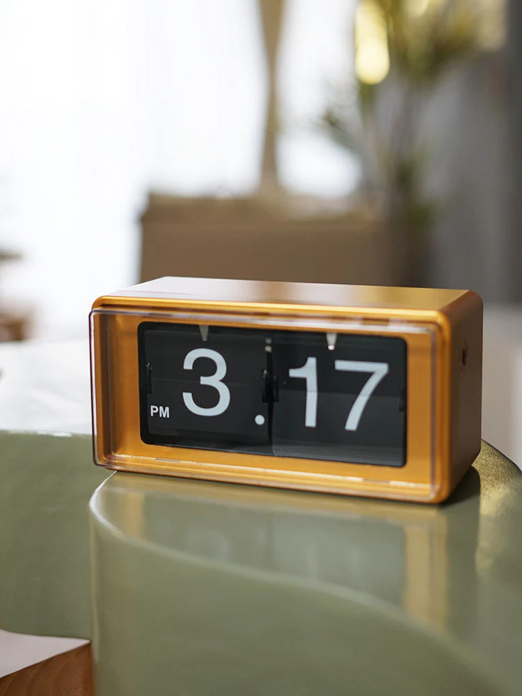 Elegant Retro Auto Flip Desk Clock - Image 7
