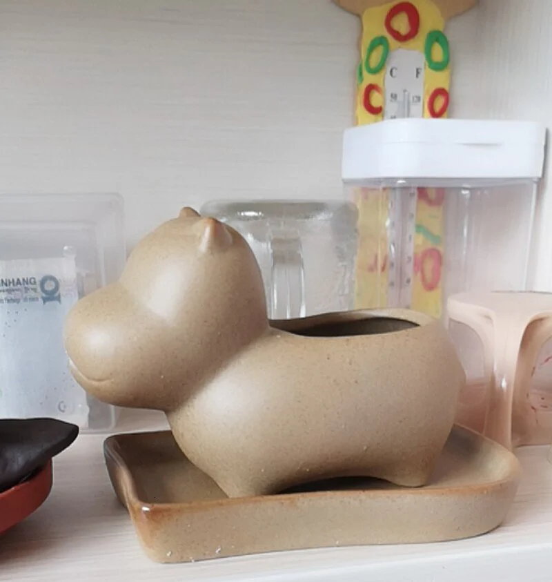 Elephant Minimal Ceramic Flower Pot - Image 3