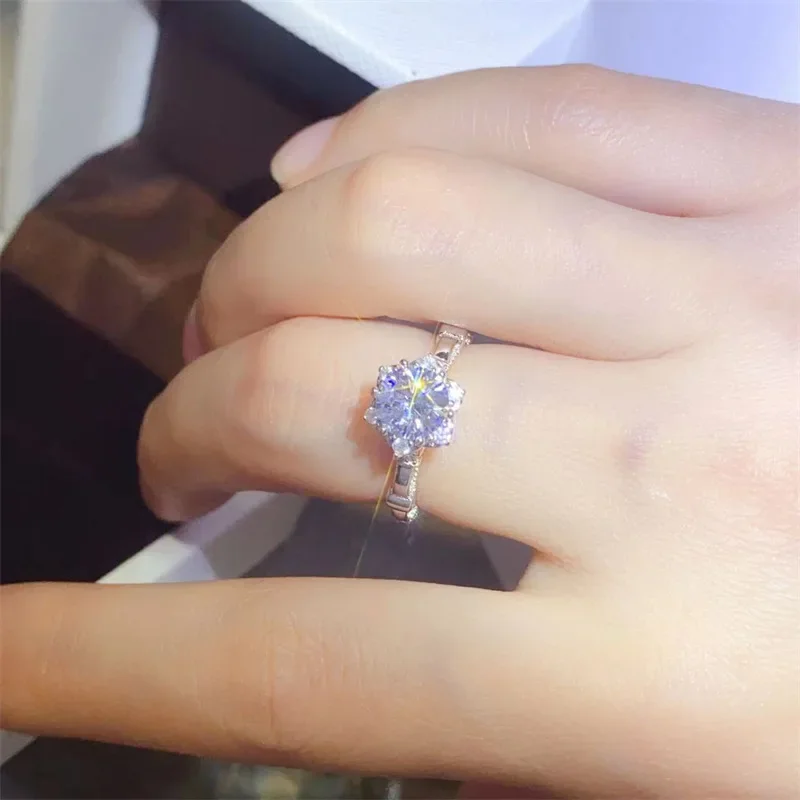 Eternal Rose Moissanite Women Ring - Image 5