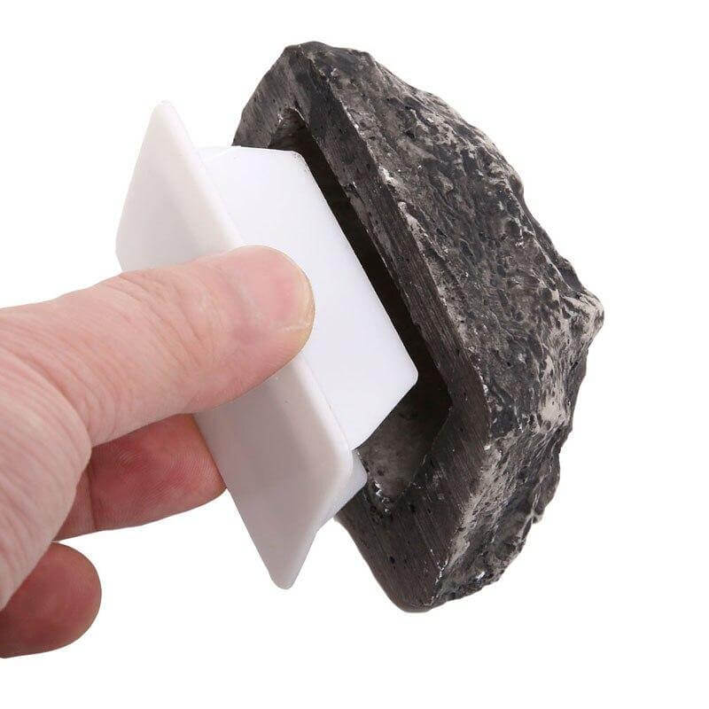 Fake Stone Spare Key Hidden Garden Box - Image 7