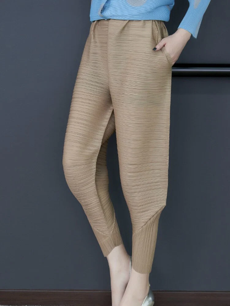 Fried Chicken Acrylic Pants for Women - Image 3