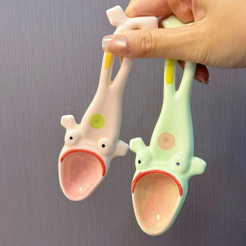 Funny Frog Long Handle Ceramic Spoon - Image 2