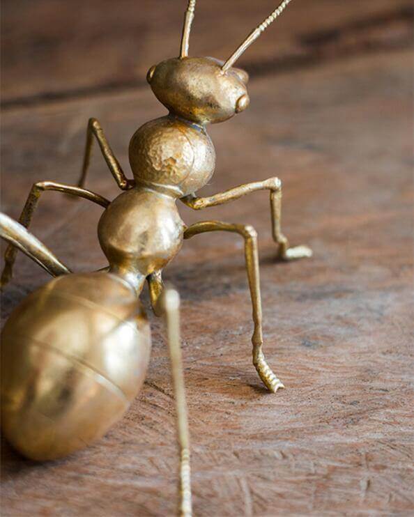 Giant Ants Ornaments Resin Home Decor - Image 5