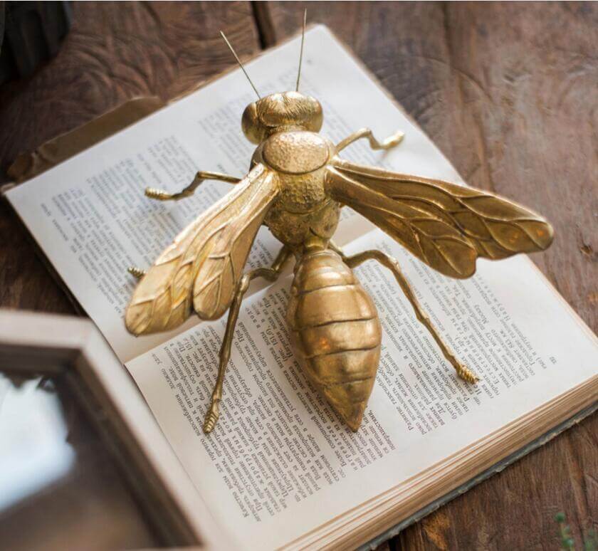 Giant Ants Ornaments Resin Home Decor - Image 9