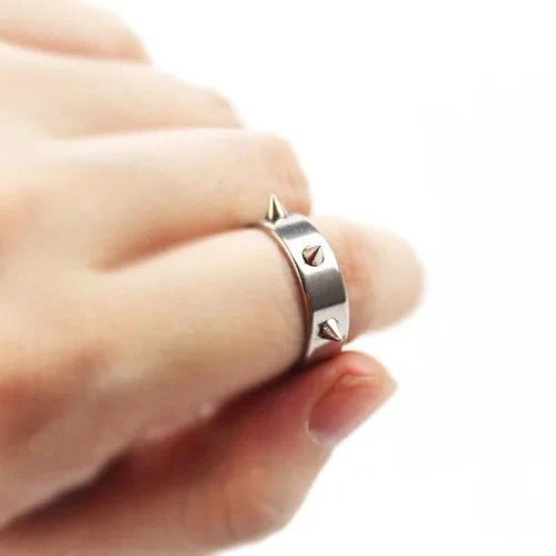 Gothic Style Armor Stainless Steel Self-Defense Ring - Image 2