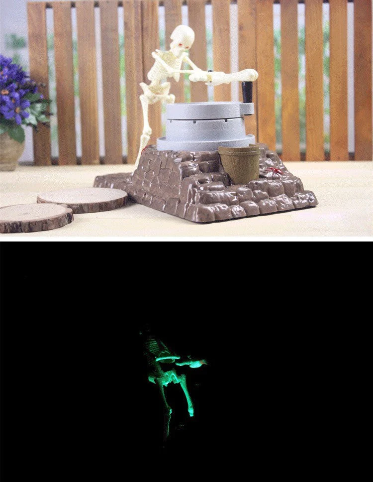 Grinding Scary Skeleton Coin Box - Image 4