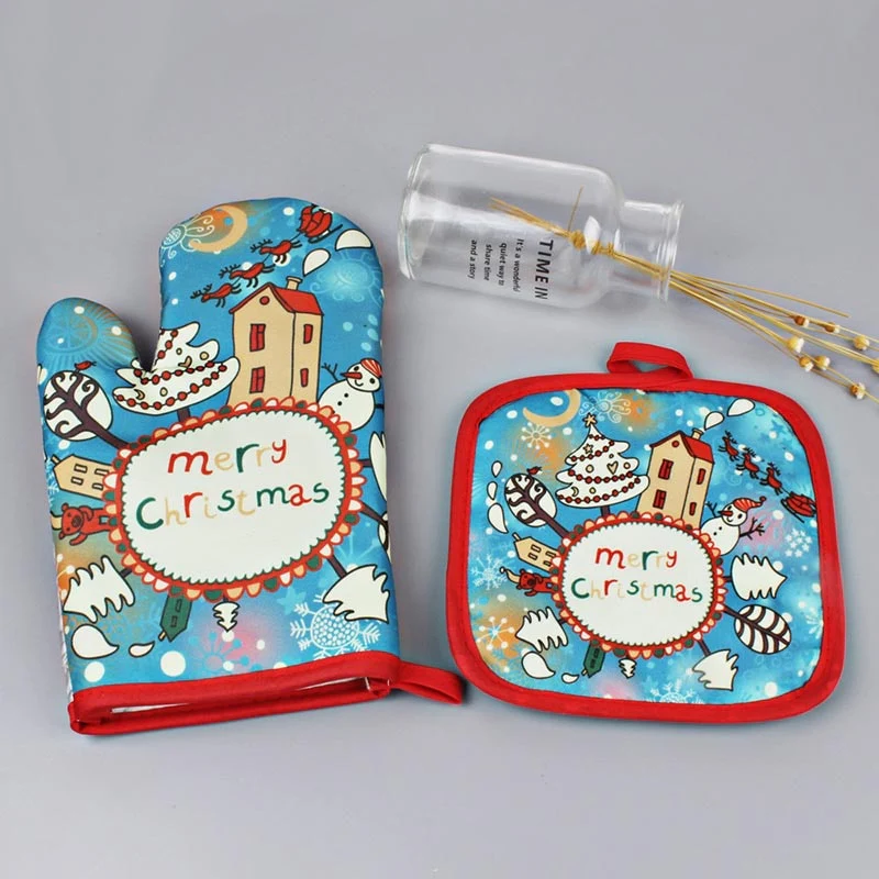 Heat Resistant Christmas Oven Mitts - Image 9