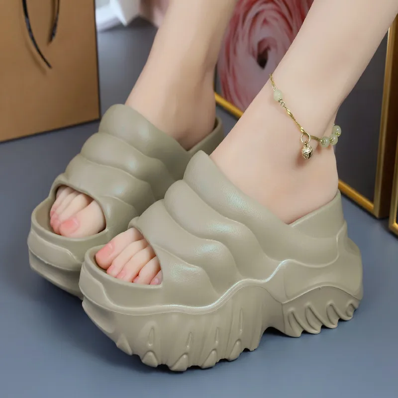 Height-Boosting Casual Breathable Summer Sandals - Image 4