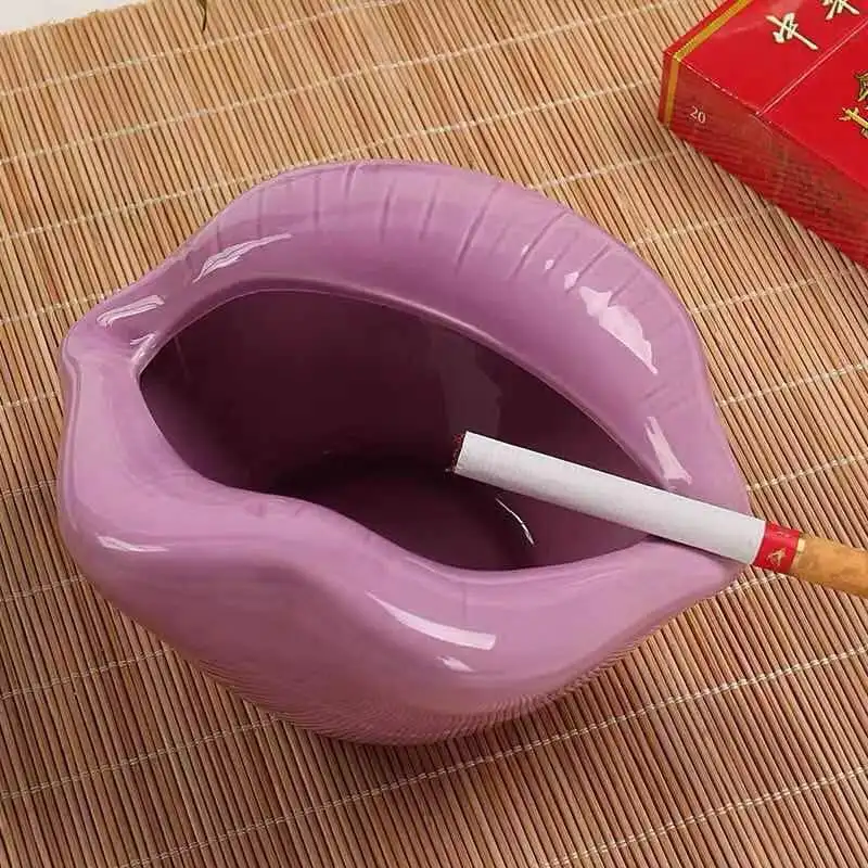 Kiss Me Creative Ashtray - Image 4