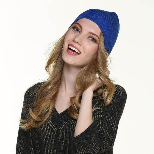 Knitted Bluetooth Music Hat - Image 9