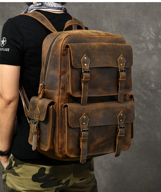 Large Capacity Leather Retro Men's Outdoor Backpack - Image 2