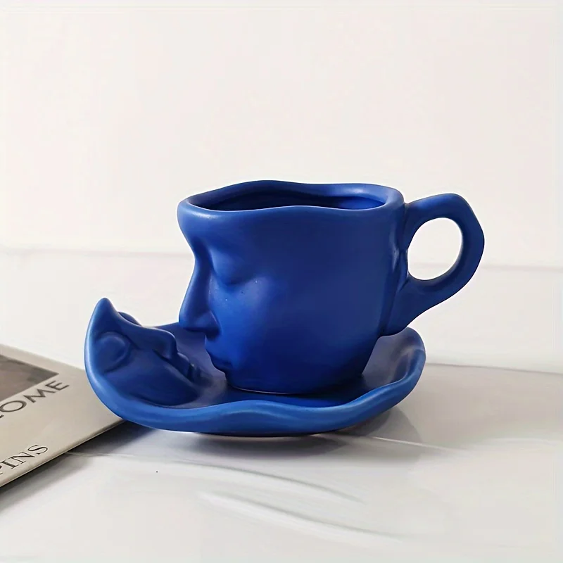 Love Forever Kiss Ceramic Mug - Image 3