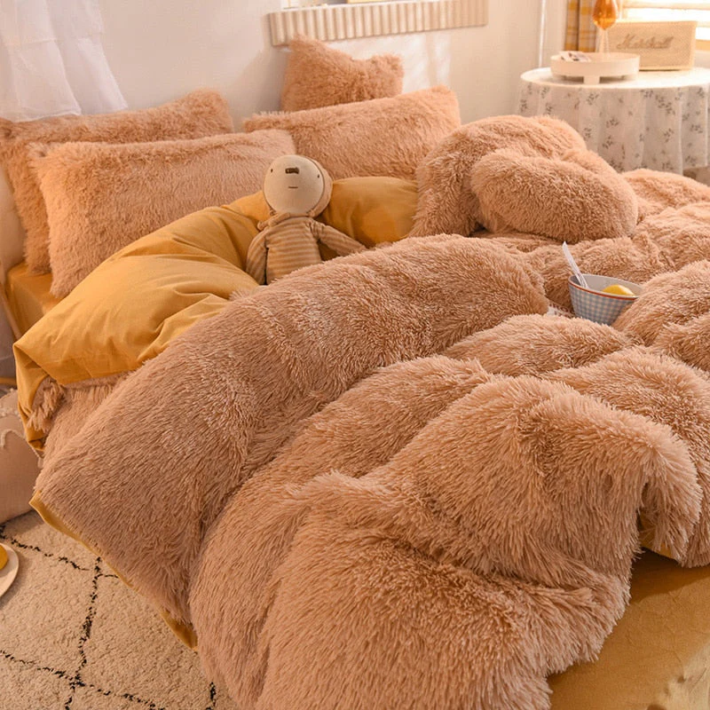 Luxury Cozy Clouds Bedding Set - Image 15