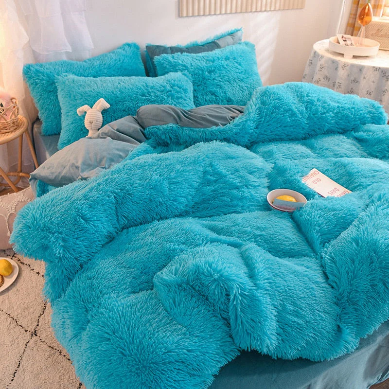 Luxury Cozy Clouds Bedding Set - Image 9
