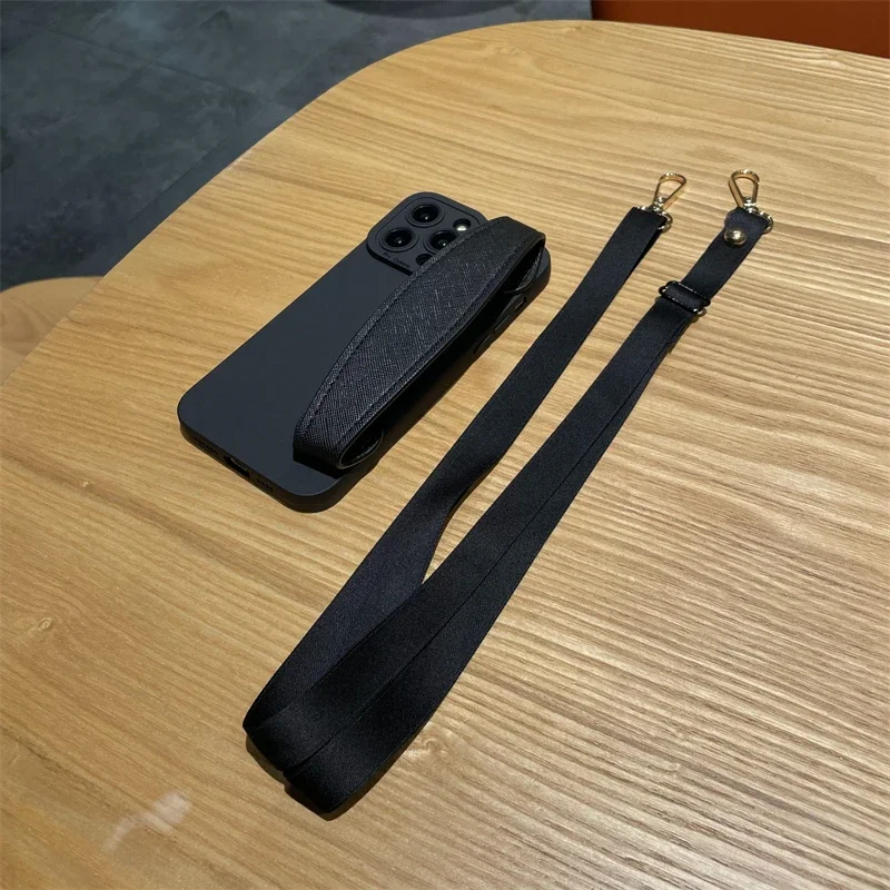 Luxury Detachable Crossbody Necklace Wrist Strap iPhone Case - Image 6